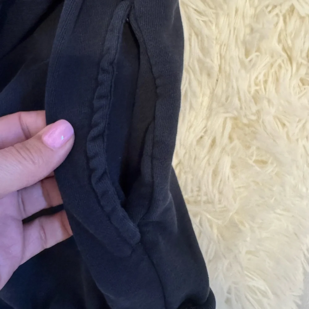 Brandy Melville Navy “New York” Sweatshirt - Picture 7 of 10